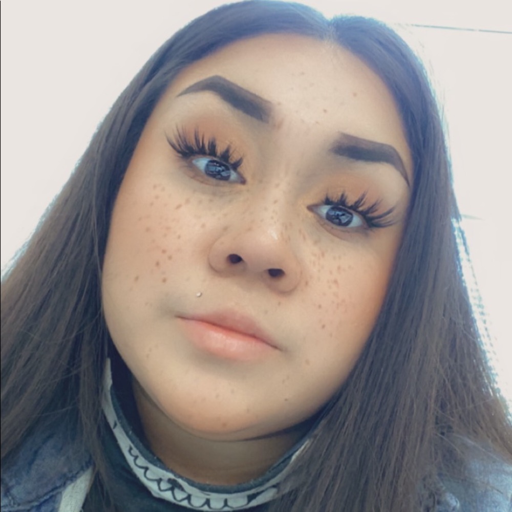 Meet your Posher, Amber